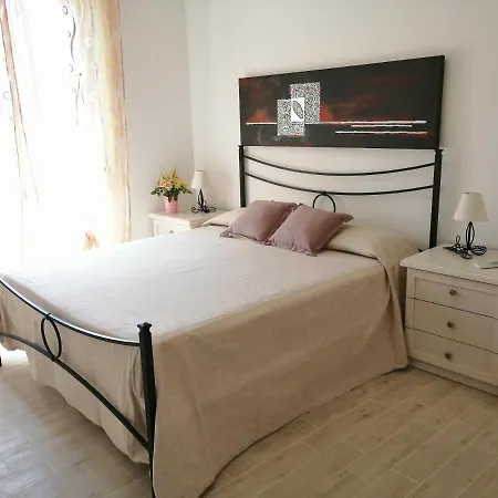 Bed & Breakfast Mare Chiaro-guest House