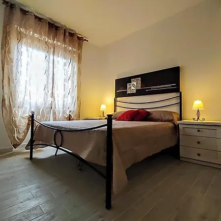 Mare Chiaro-guest House לינה וארוחת בוקר 3*